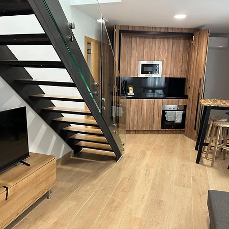 Apartamentos Turisticos Santa Apolonia 62 阿维莱斯 外观 照片