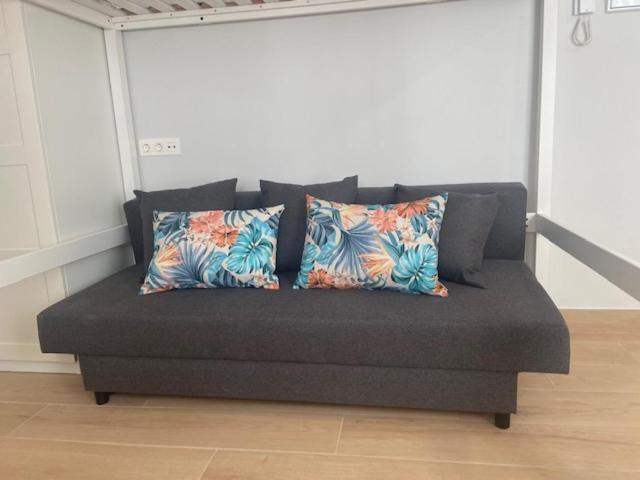 Apartamentos Turisticos Santa Apolonia 62 阿维莱斯 外观 照片