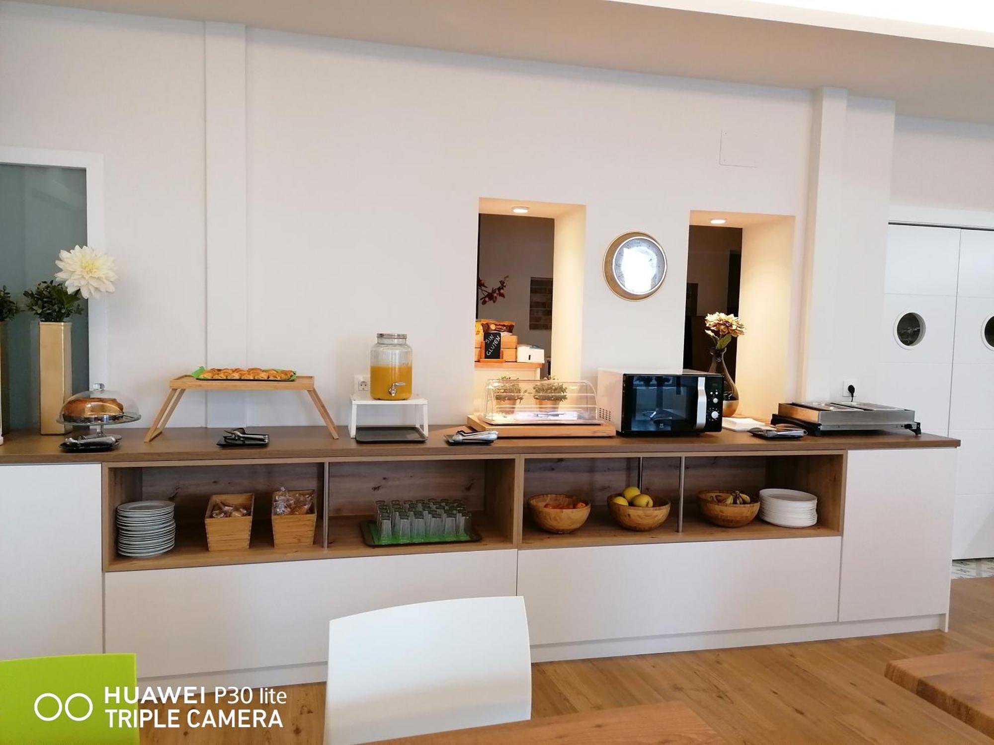 Apartamentos Turisticos Santa Apolonia 62 阿维莱斯 外观 照片